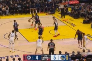 厉害了！库明加背身单打哈登 灵巧上下步打进还造成犯规